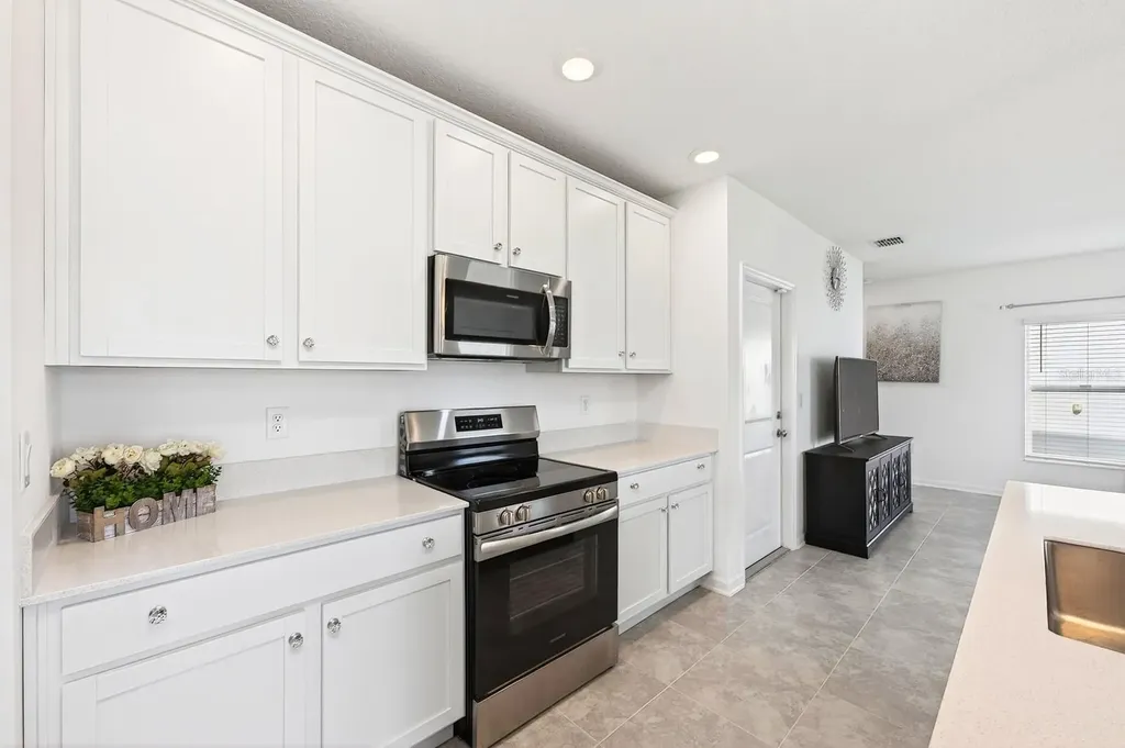 4107 Calusa Pine Road Daytona Beach FL 32124