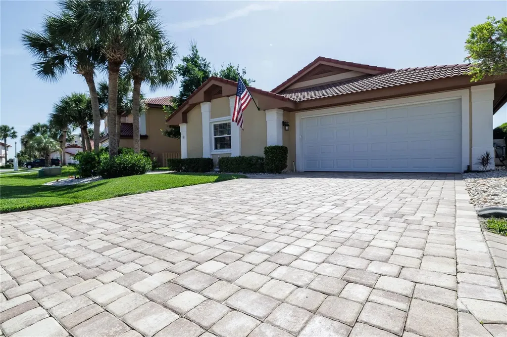 6 San Miguel Court Palm Coast FL 32137