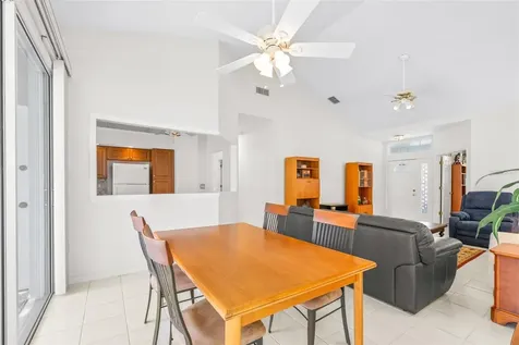 9207 Festival Court Tampa FL 33647