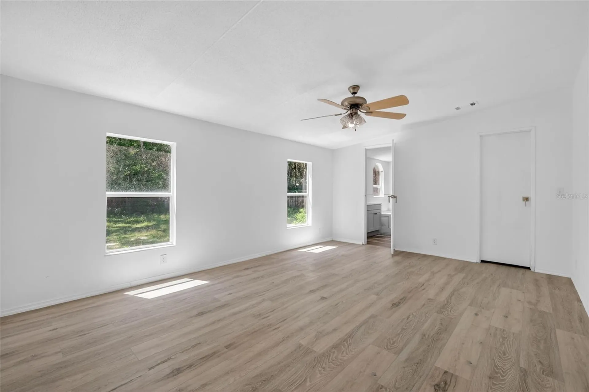 2630 County Road 426c Lake Panasoffkee FL 33538