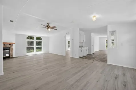 2630 County Road 426c Lake Panasoffkee FL 33538