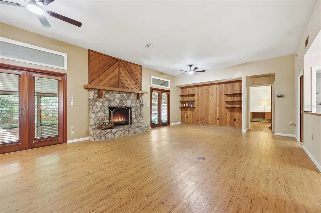 2446 NW 35th Terrace Gainesville FL 32605