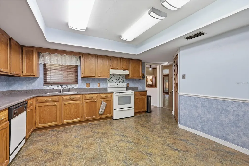 2446 NW 35th Terrace Gainesville FL 32605