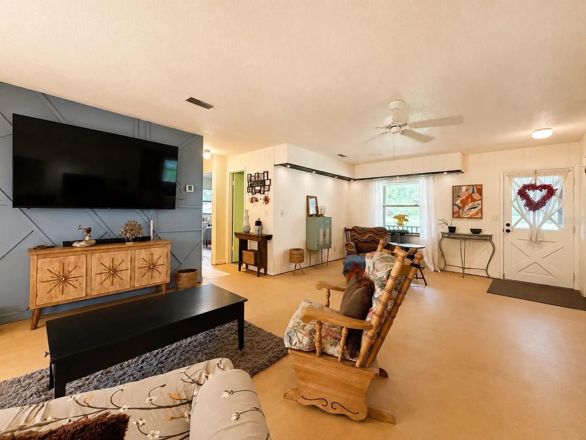 1724 SE 164th Circle Ocklawaha FL 32179