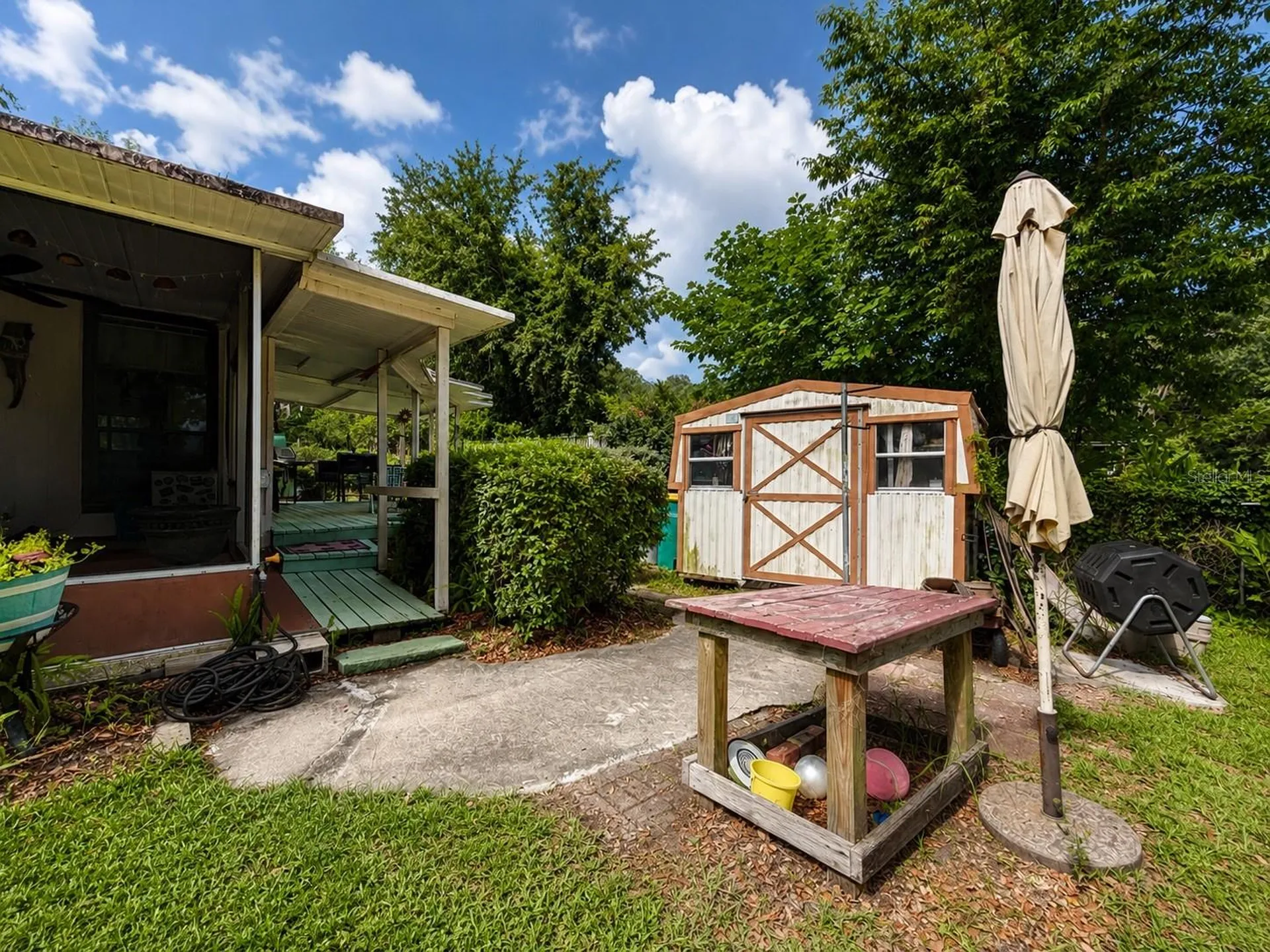 1724 SE 164th Circle Ocklawaha FL 32179