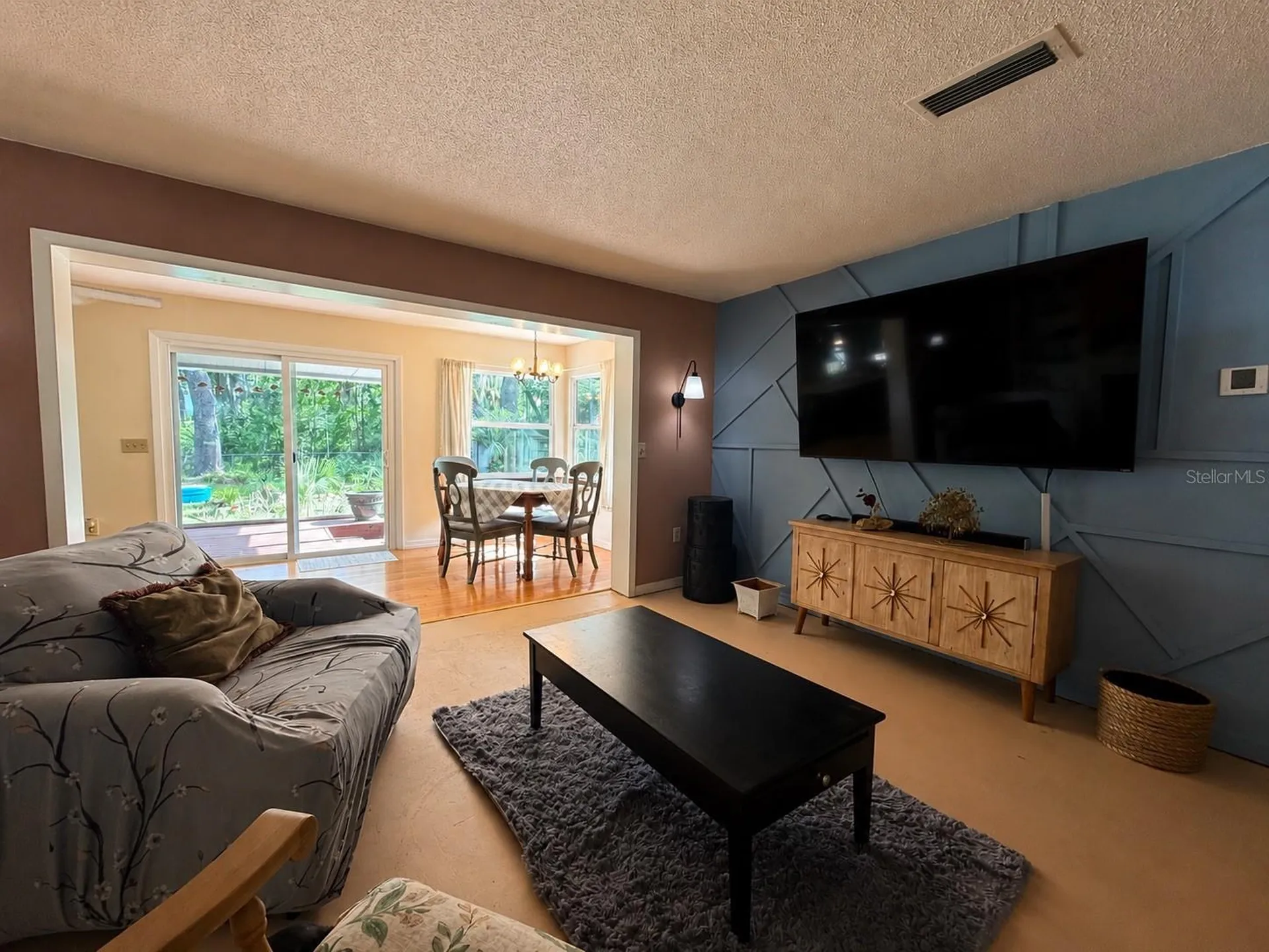 1724 SE 164th Circle Ocklawaha FL 32179