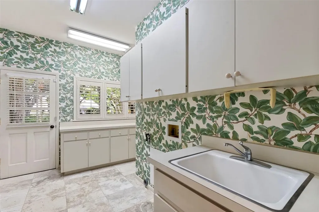 16310 Avila Boulevard Tampa FL 33613