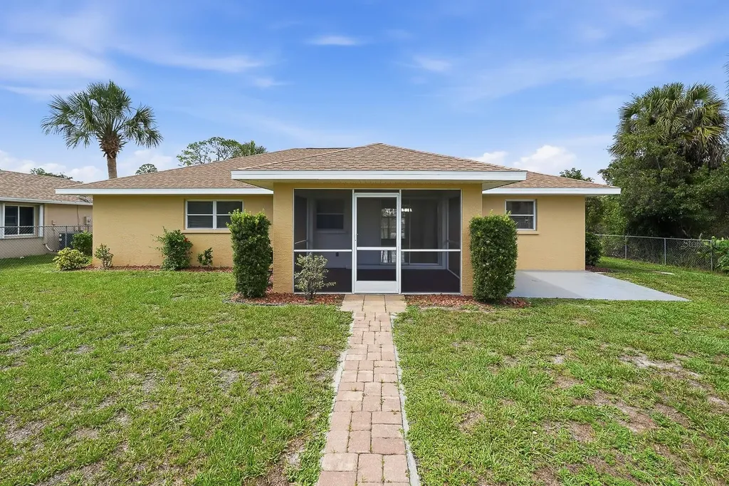 3781 Wayward Avenue North Port FL 34286