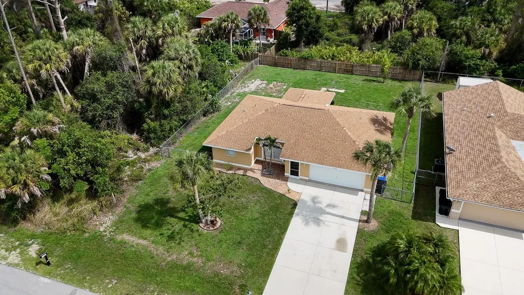 3781 Wayward Avenue North Port FL 34286