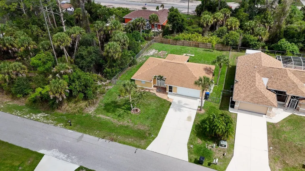3781 Wayward Avenue North Port FL 34286