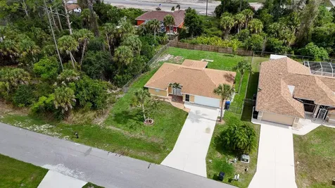 3781 Wayward Avenue North Port FL 34286