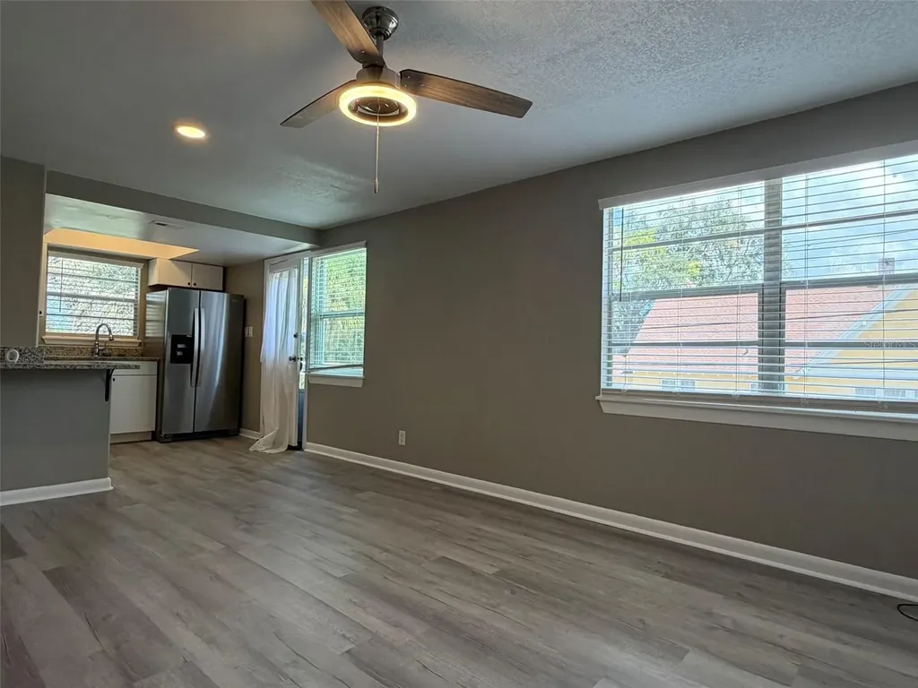 101 W Lemon Street Tarpon Springs FL 34689