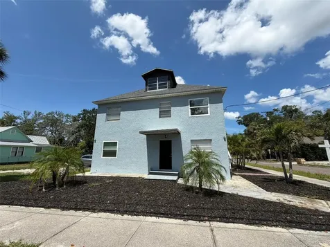 101 W Lemon Street Tarpon Springs FL 34689
