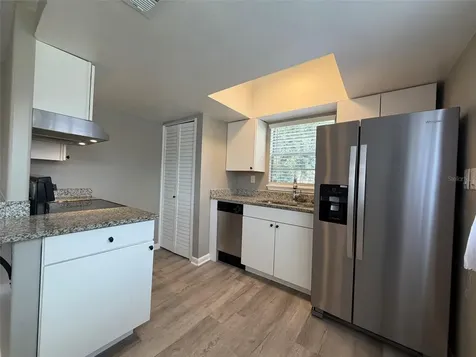 101 W Lemon Street Tarpon Springs FL 34689