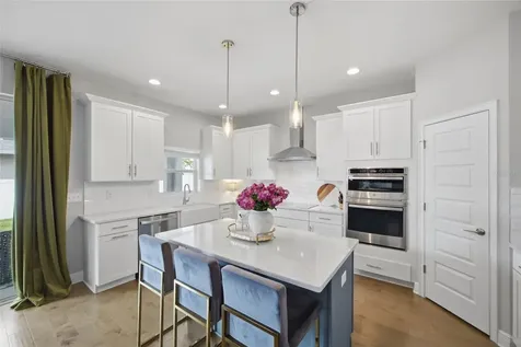 3023 W Carmen Street Tampa FL 33609