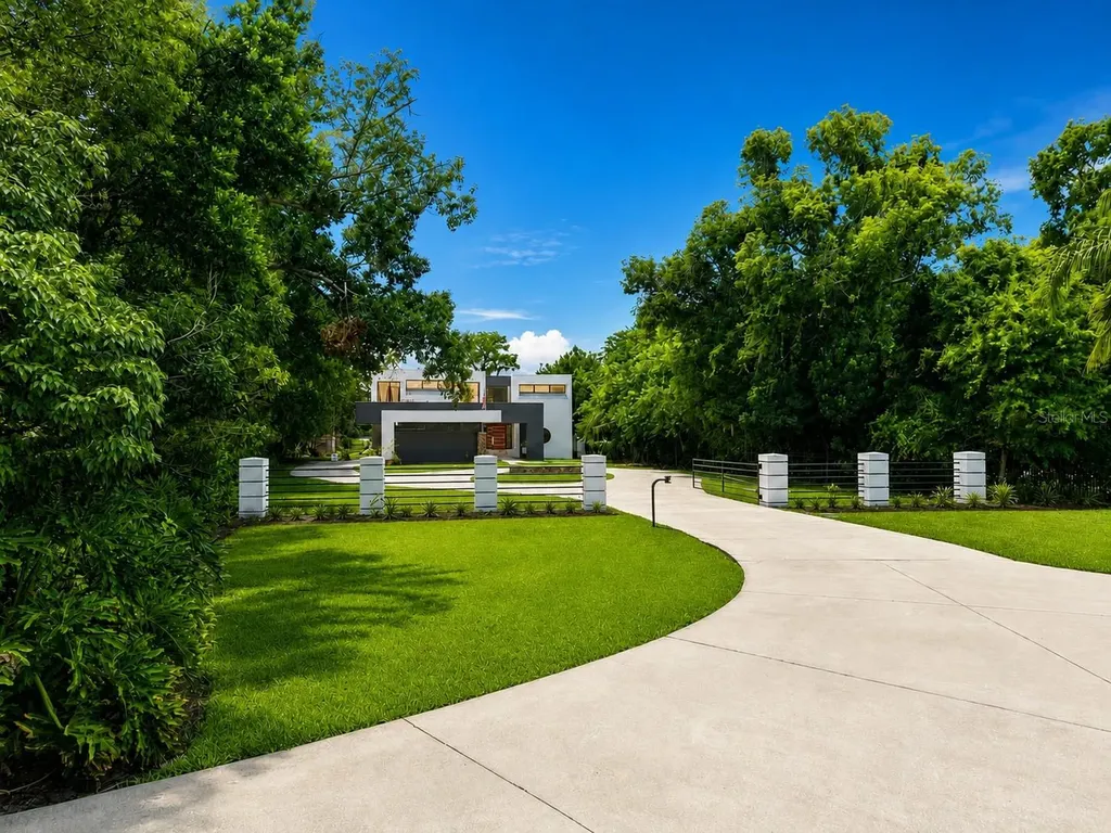 3330 Ehrlich Road Tampa FL 33618
