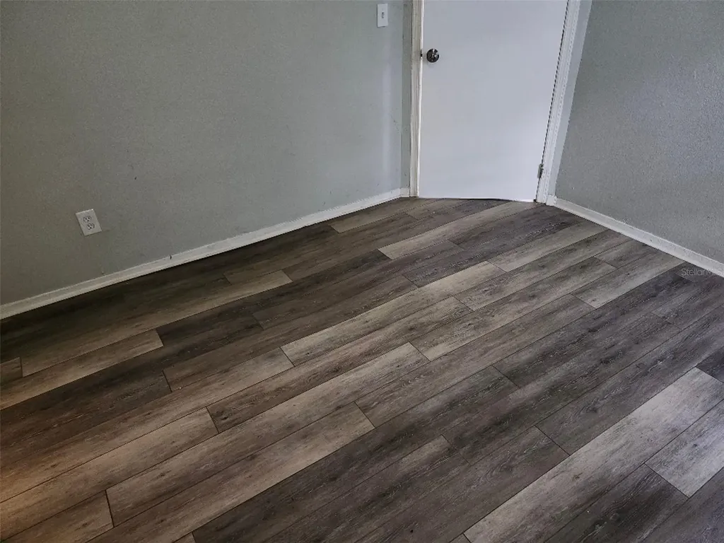 1426 10th Street W Bradenton FL 34205