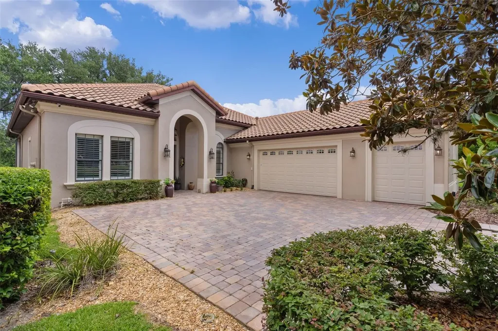 9429 San Miguel Howey In The Hills FL 34737