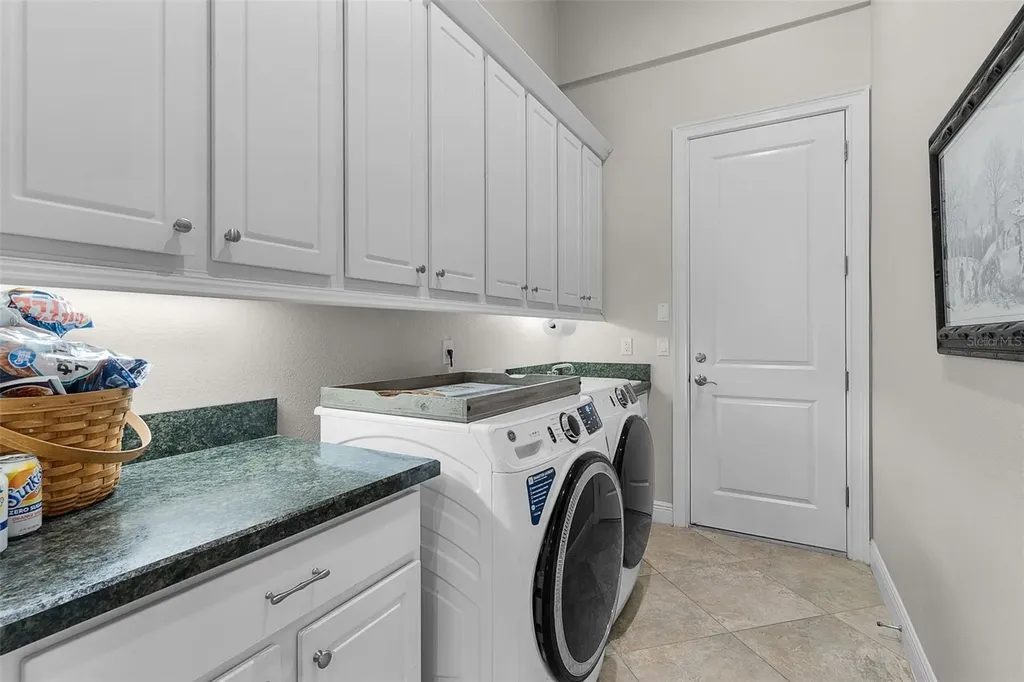 9429 San Miguel Howey In The Hills FL 34737