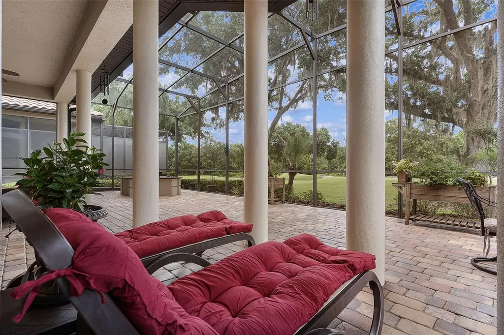 9429 San Miguel Howey In The Hills FL 34737