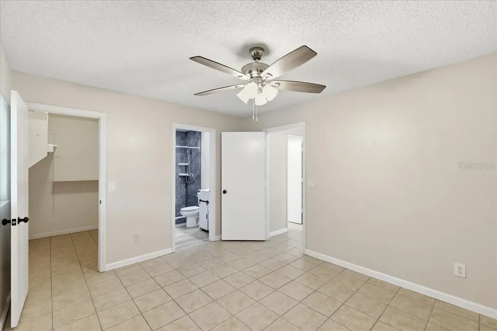 43 Lake Jackson Drive Mascotte FL 34753