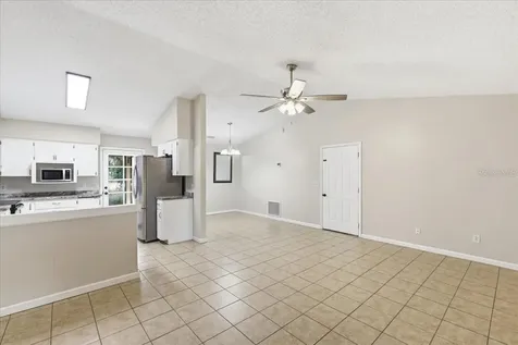 43 Lake Jackson Drive Mascotte FL 34753