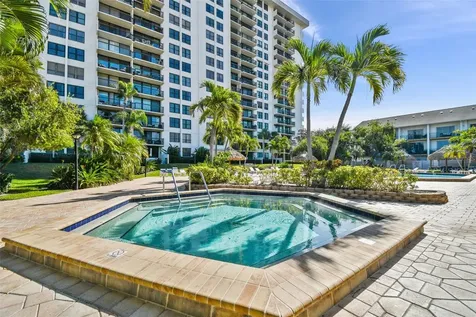 400 Island Way Clearwater FL 33767