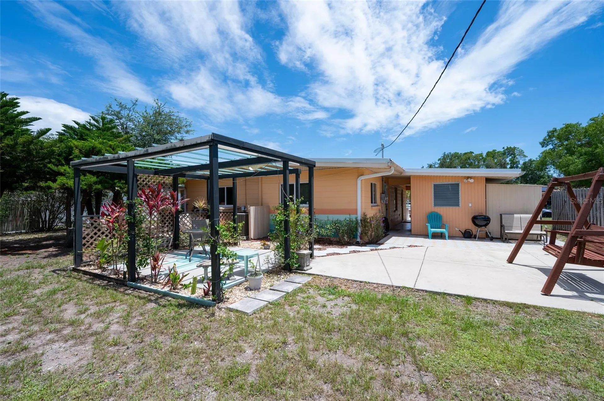 2215 Grove Street Sarasota FL 34239