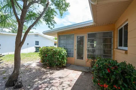 2215 Grove Street Sarasota FL 34239