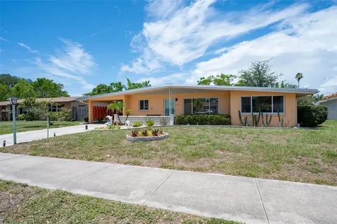 2215 Grove Street Sarasota FL 34239