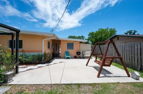 2215 Grove Street Sarasota FL 34239