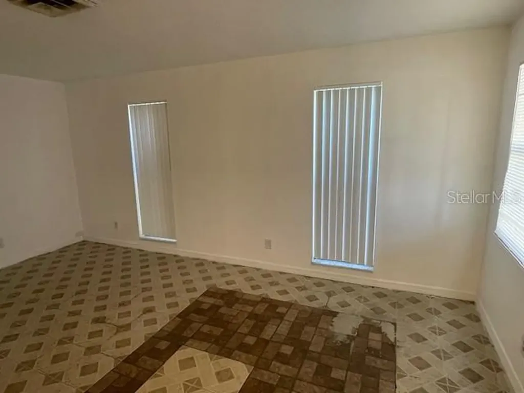 1100 70th Street N St Petersburg FL 33710