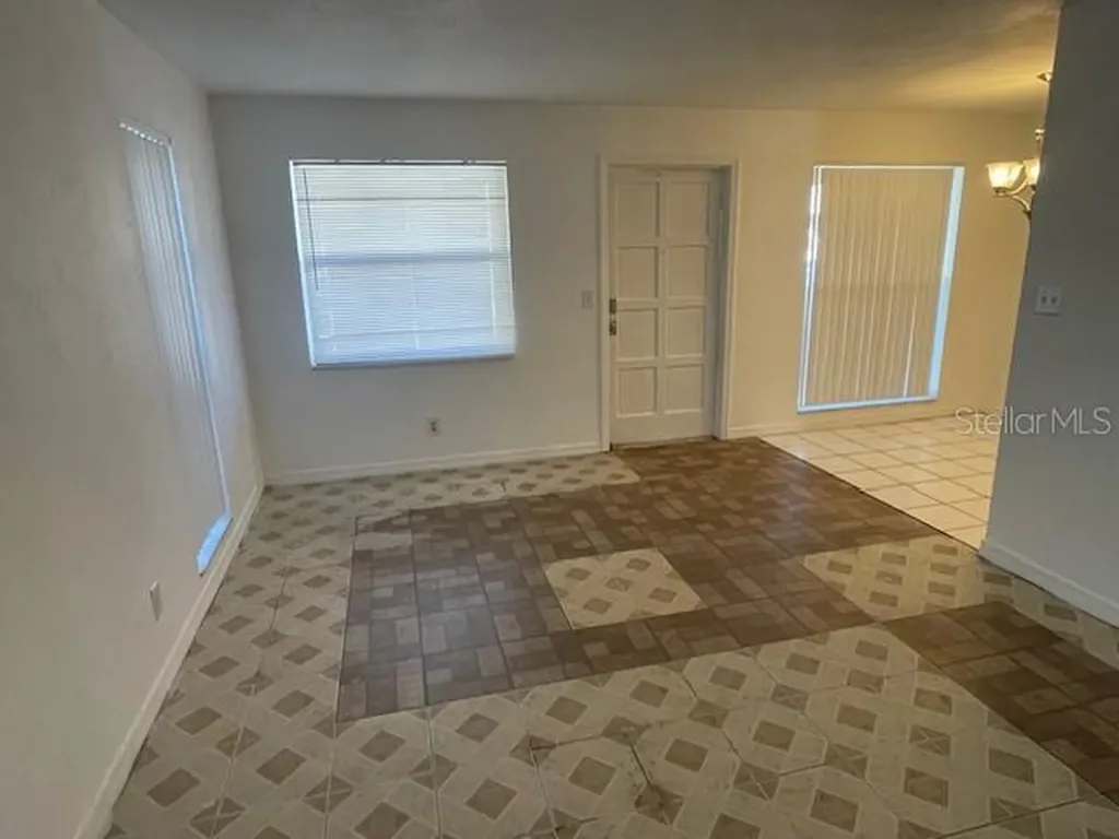 1100 70th Street N St Petersburg FL 33710