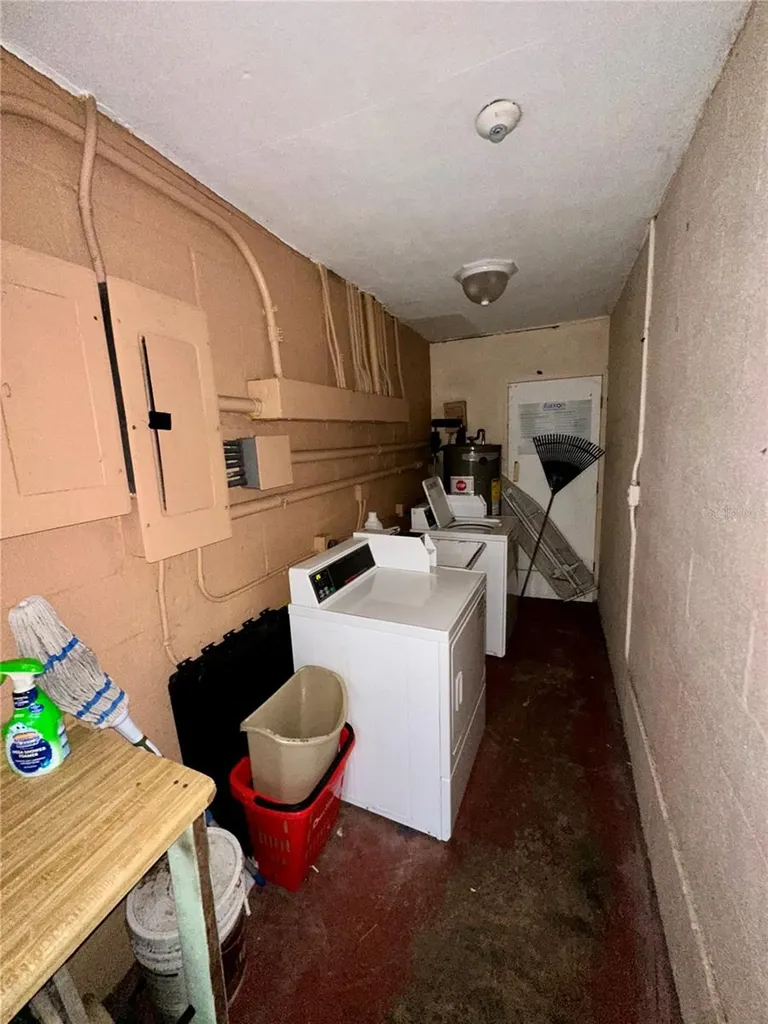 412 S Aurora Clearwater FL 33765