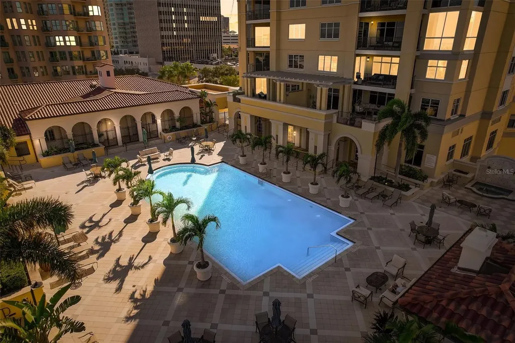 300 Beach Drive NE St Petersburg FL 33701