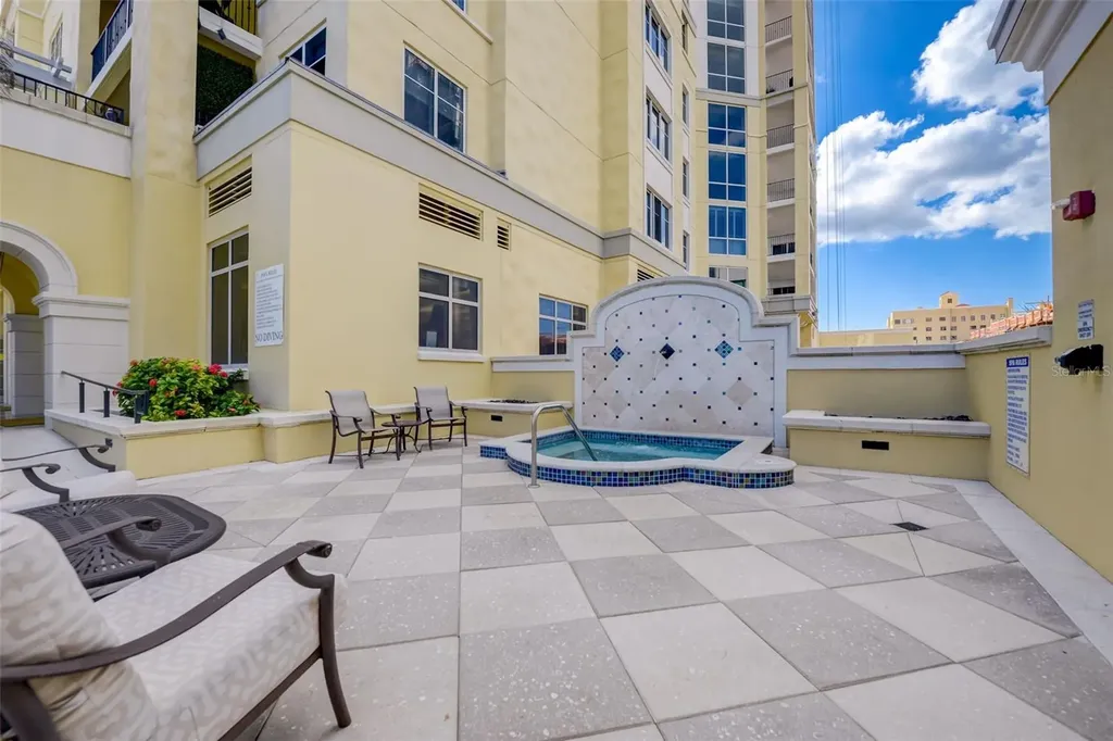 300 Beach Drive NE St Petersburg FL 33701