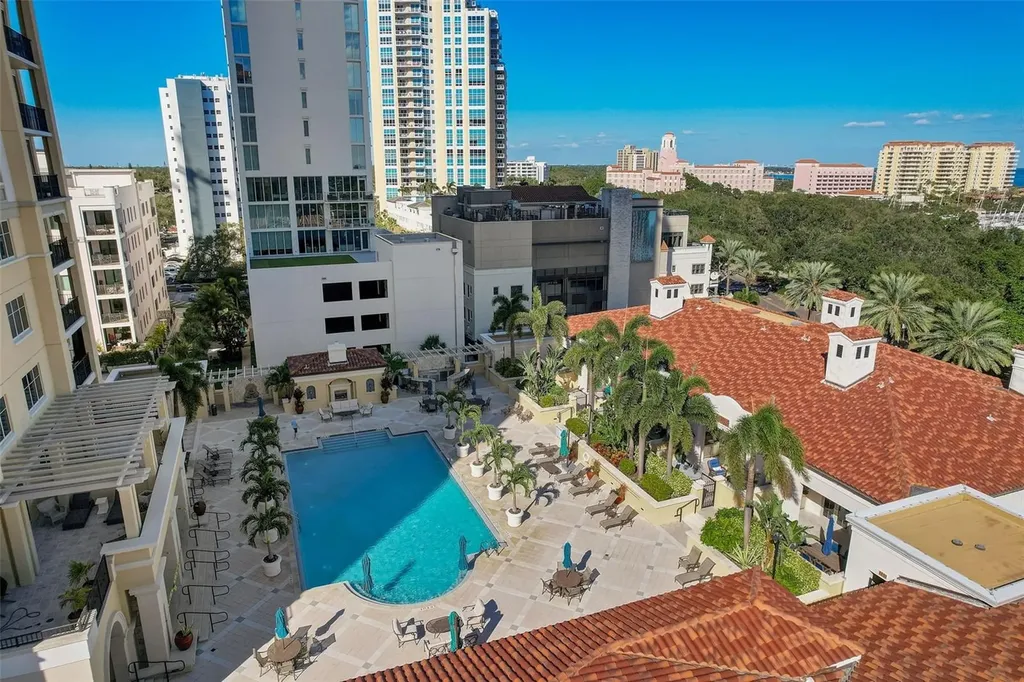 300 Beach Drive NE St Petersburg FL 33701