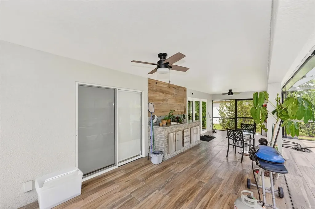 15107 Skip Jack Loop Bradenton FL 34202