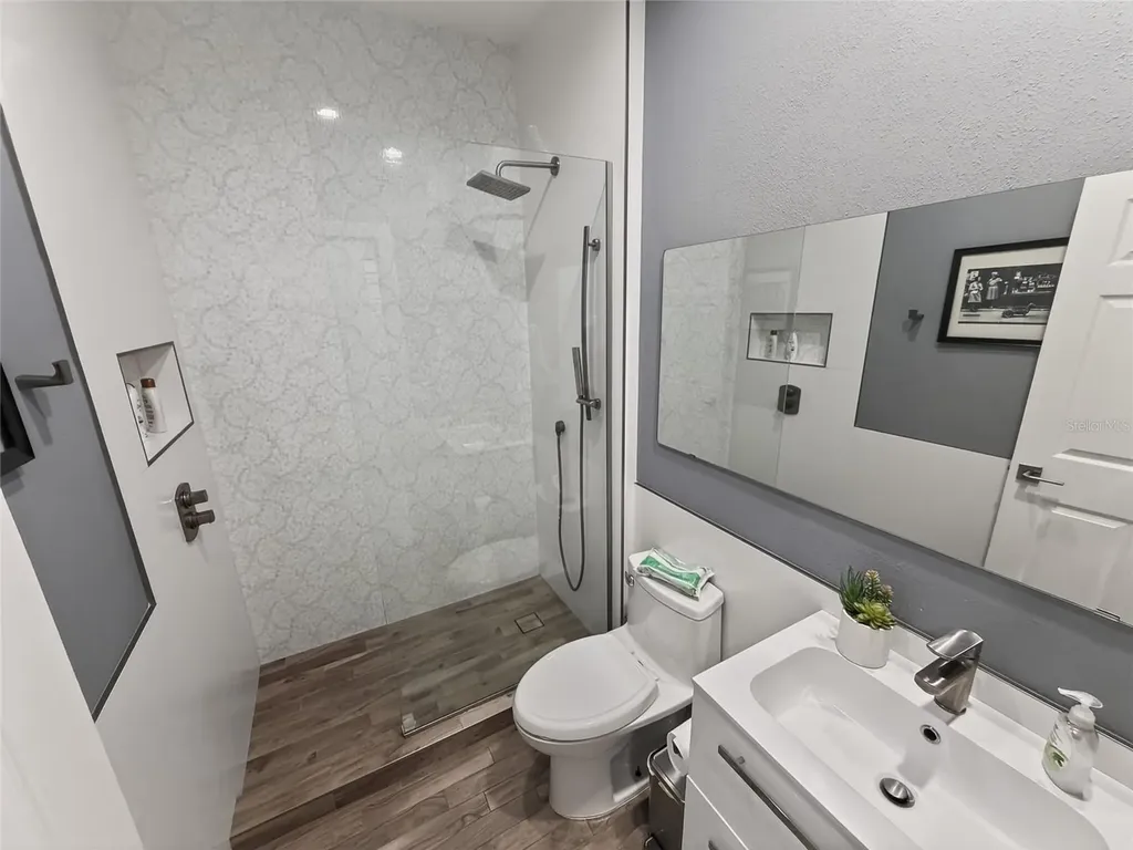 15107 Skip Jack Loop Bradenton FL 34202