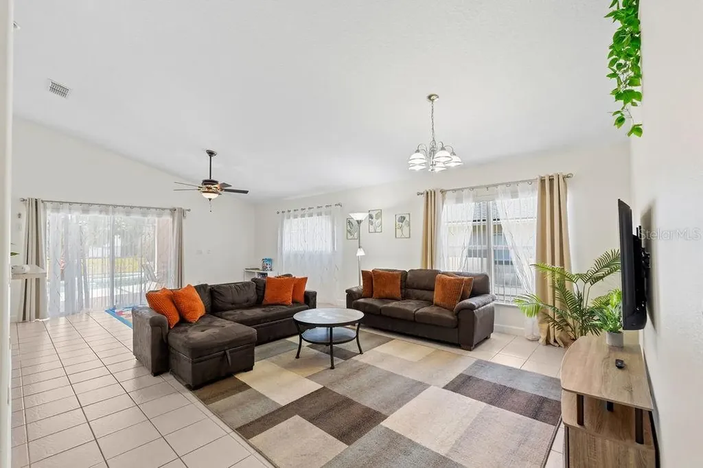 620 Old Bridge Circle Davenport FL 33897
