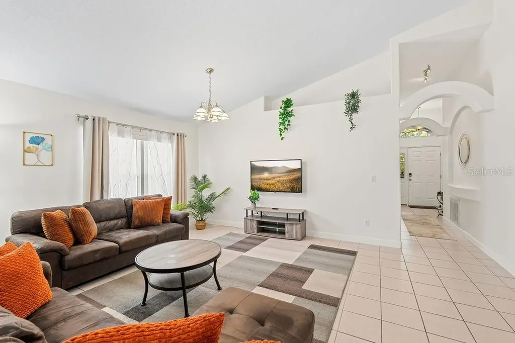 620 Old Bridge Circle Davenport FL 33897