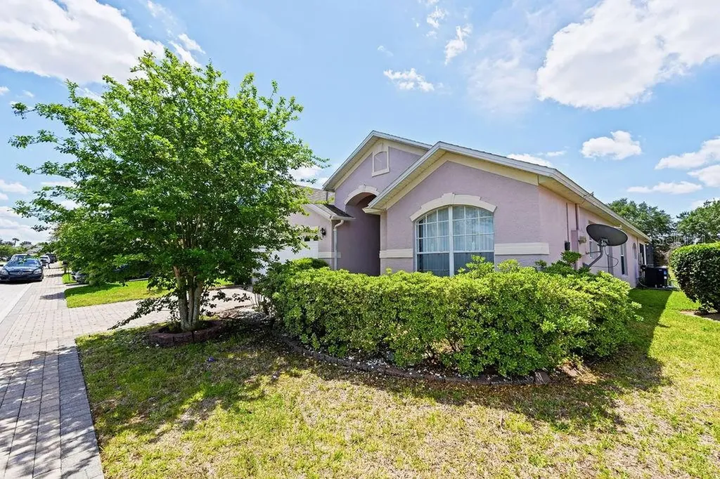 620 Old Bridge Circle Davenport FL 33897