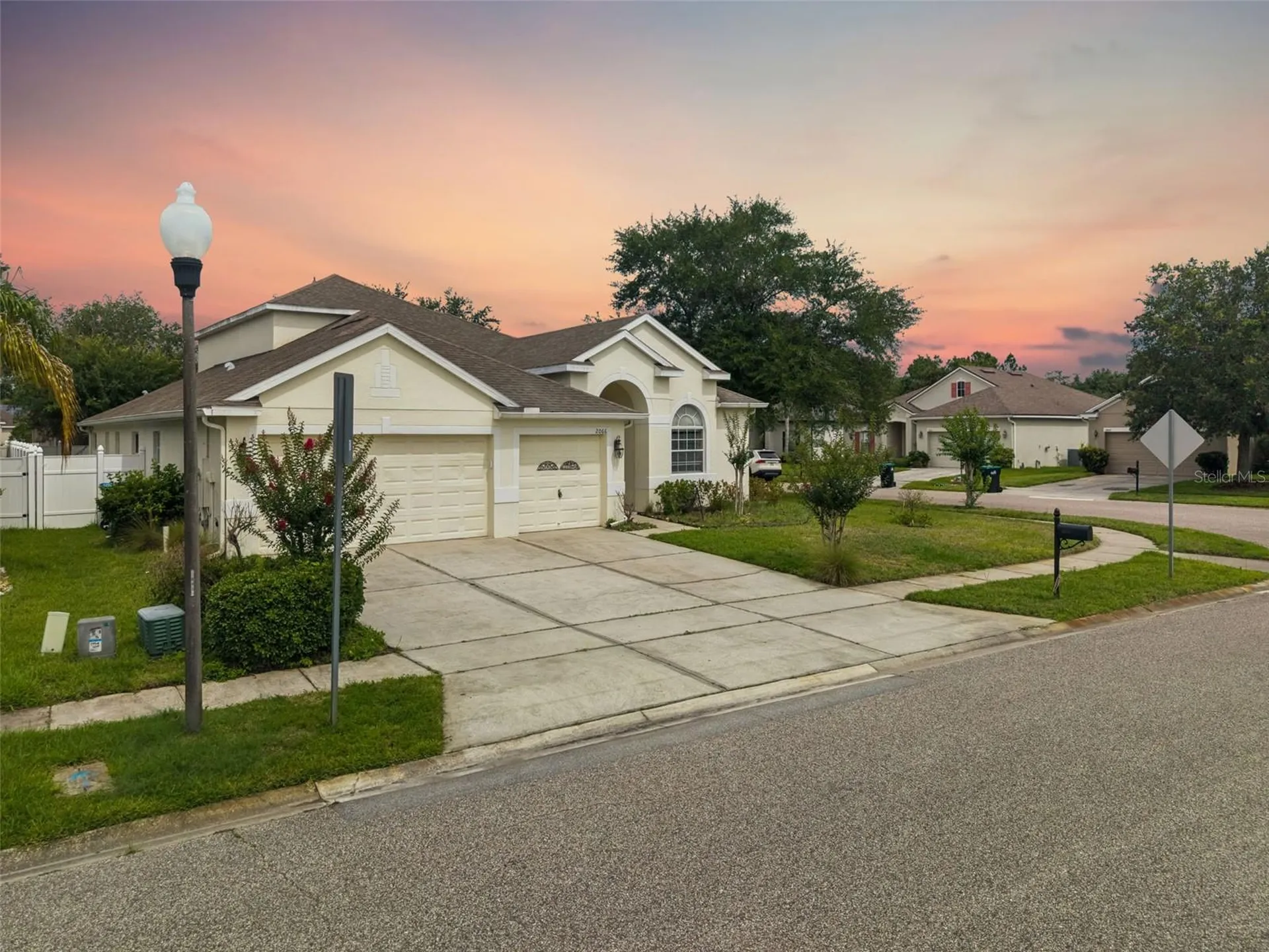 2066 Gloria Oak Court Orlando FL 32820