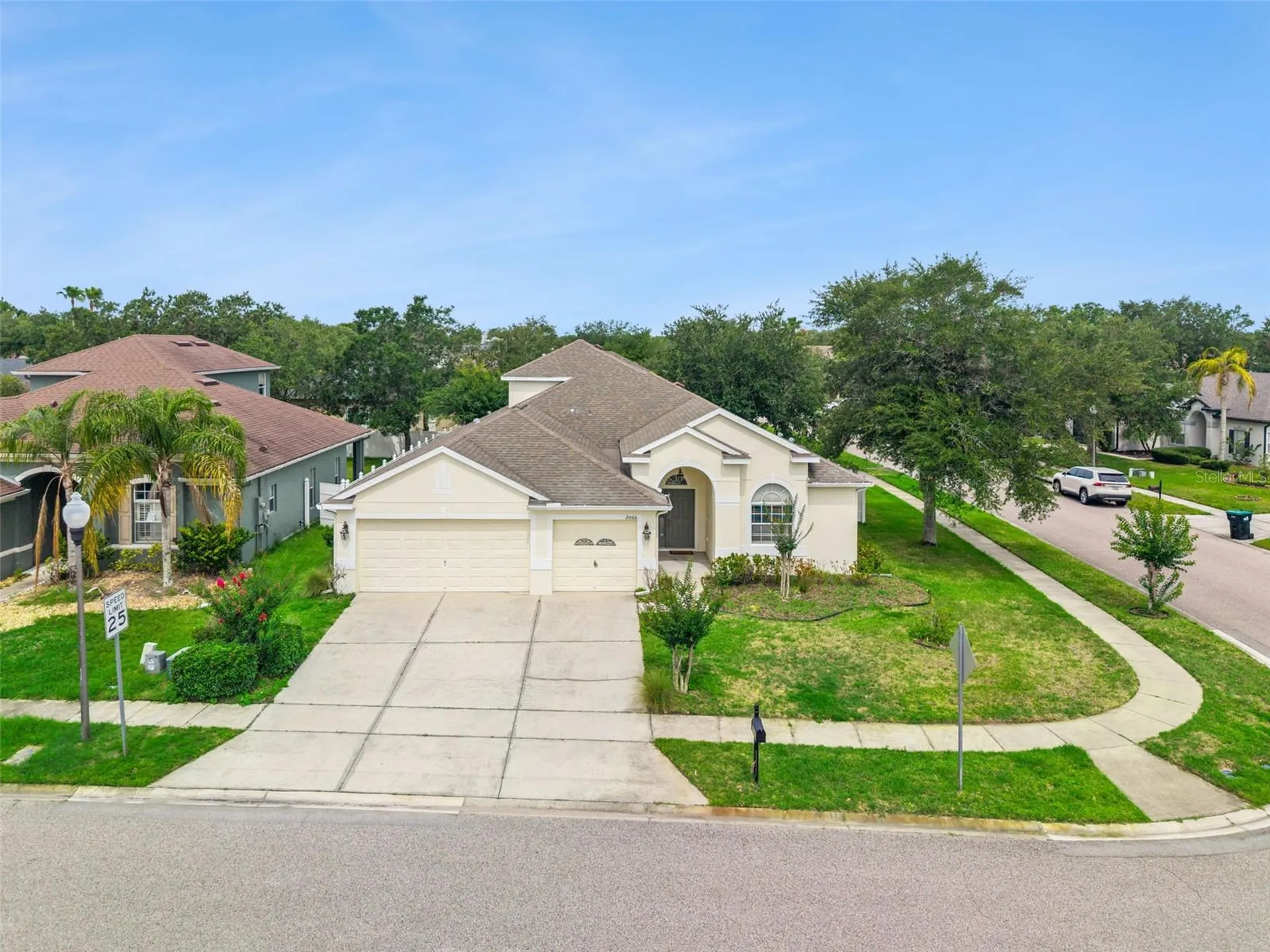 2066 Gloria Oak Court Orlando FL 32820