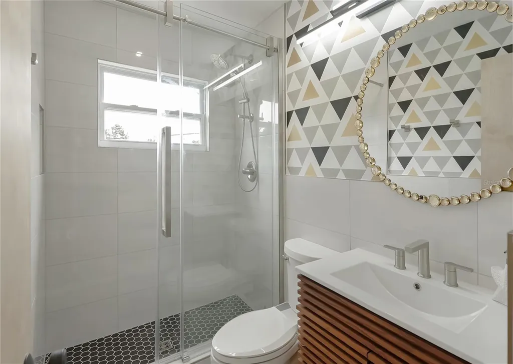 4111 Dr Martin Luther King Jr Street N St Petersburg FL 33703