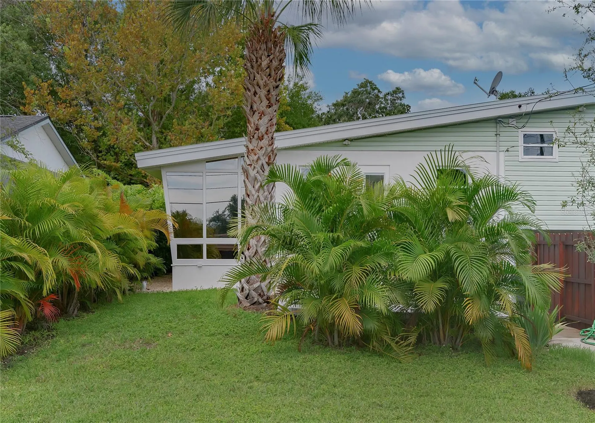 4111 Dr Martin Luther King Jr Street N St Petersburg FL 33703
