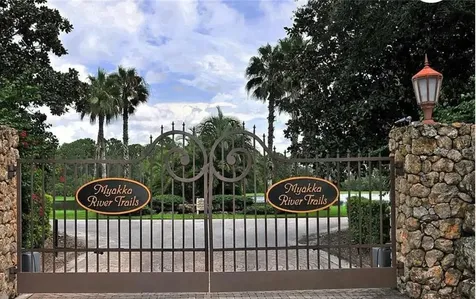 770 N River Road Venice FL 34293