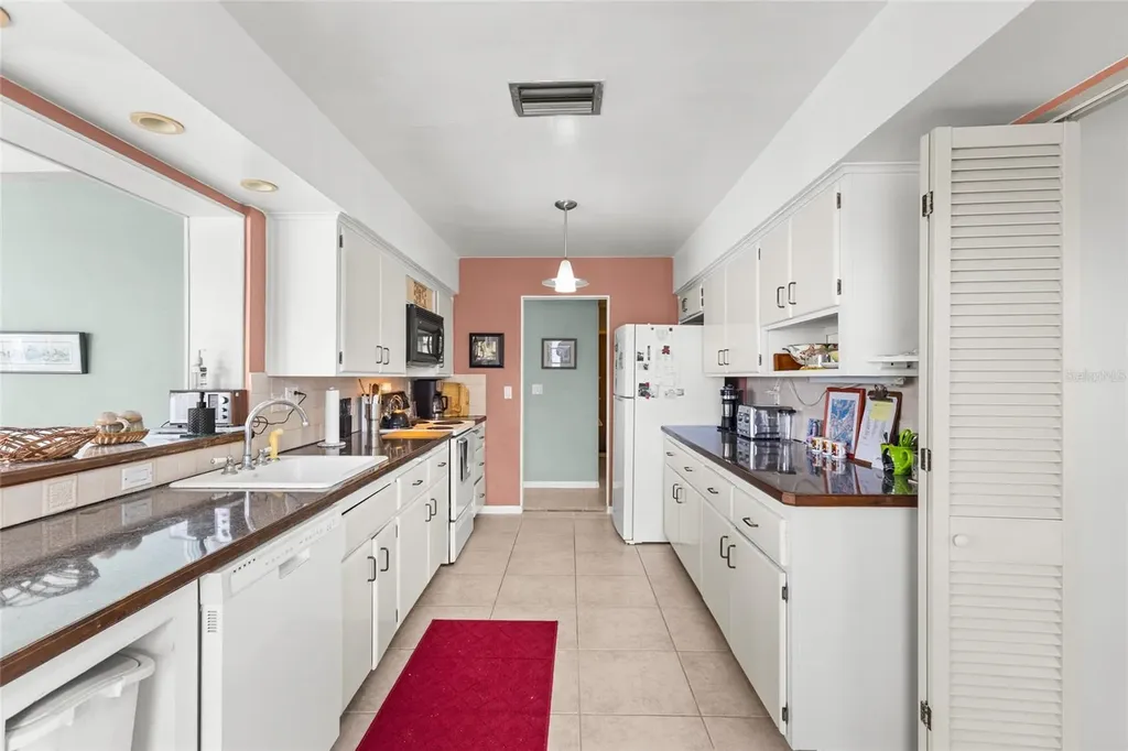 4133 49th Avenue S St Petersburg FL 33711