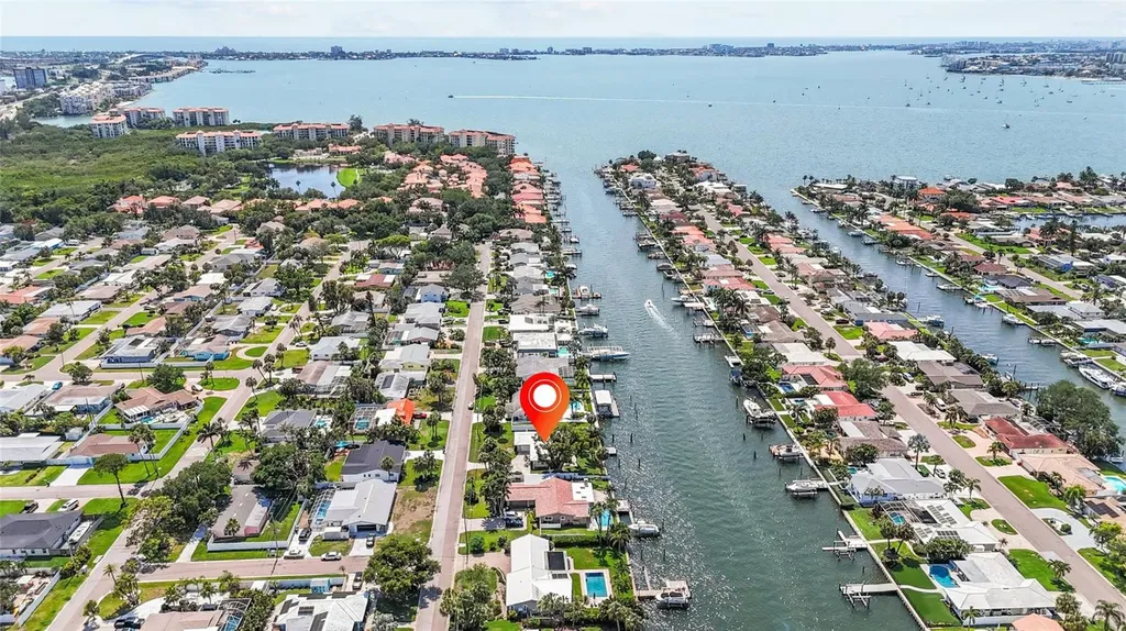 4133 49th Avenue S St Petersburg FL 33711