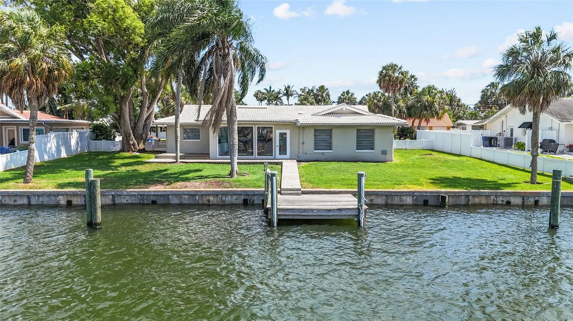 4133 49th Avenue S St Petersburg FL 33711